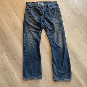 Levi’s the original jeans, sent, slim, straight leg 32x32